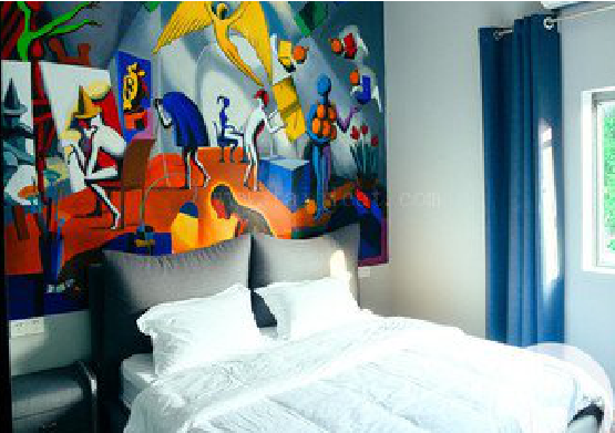 隆回对于酒店的墙体彩绘而言更注重哪些方面?