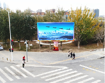 隆回户外大屏广告投放要点。